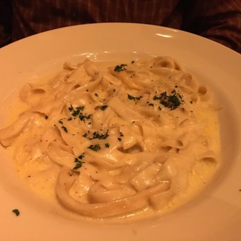 The Cheesecake Factory - Fettuccini Alfredo - American Near Me - Albany, New York