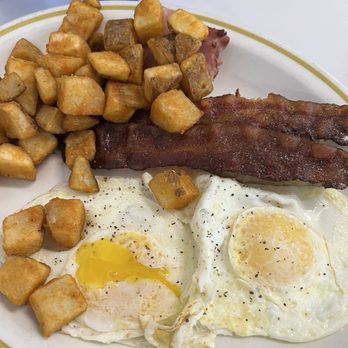 Kaua’i Diner - Sampler - Breakfast & Brunch Near Me - Lihue, Hawaii