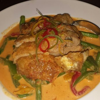 Mikado Thai Pepper Restaurant - Curry with duck - Thai Near Me - Ardmore, Pennsylvania