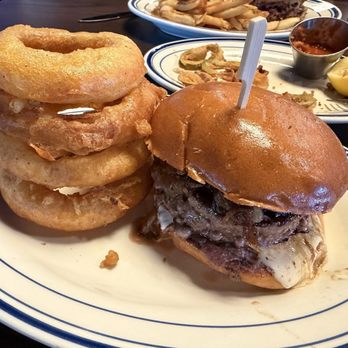 Artisanal Burger Company - Dry Age Burger - Burgers Near Me - Manchester, Connecticut