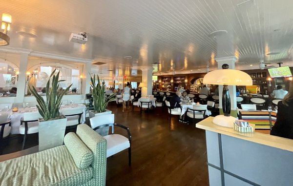 Vintner Grill by null
