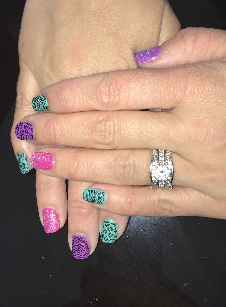 Nails By Jodi Logo
