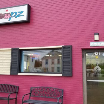 Scoopz - Front of Scoopz - Ice Cream & Frozen Yogurt Near Me - Maineville, Ohio Scoopz - Front of Scoopz - Ice Cream & Frozen Yogurt Near Me - Maineville, Ohio