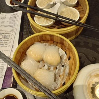 Dragon Beaux - Shrimp and soup dumplings. - Dim Sum Near Me - San Francisco, California Dragon Beaux - Shrimp and soup dumplings. - Dim Sum Near Me - San Francisco, California