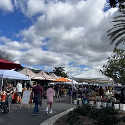 Ladera Ranch Farmers Market - Right side has the fruit and veggies