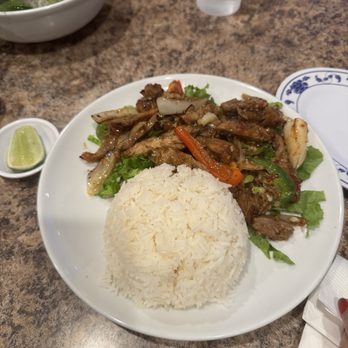Hello Pho - lemongrass chicken - Vietnamese Near Me - Concord, California