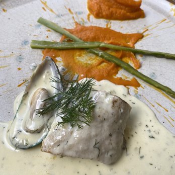 Almoraduz - Mahi with mussels and dill sauce, sweet pumpkin purée. - Oaxacan Near Me - Puerto Escondido, OAX Almoraduz - Mahi with mussels and dill sauce, sweet pumpkin purée. - Oaxacan Near Me - Puerto Escondido, OAX