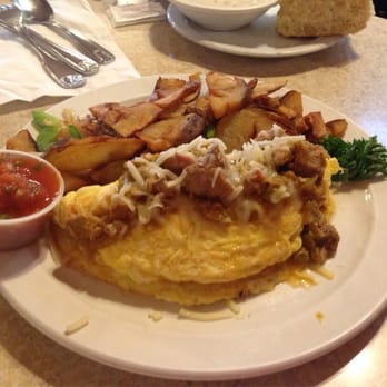 Molly J's - Chilie verde omelet with country potatoes - American Near Me - Bakersfield, California Molly J's - Chilie verde omelet with country potatoes - American Near Me - Bakersfield, California