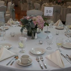 Unforgettable Edibles - Elegant table setting