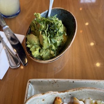 Torre Restaurant - House guac - Mexican Near Me - Center Valley, Pennsylvania