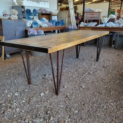 Vintage And Modern Market