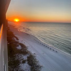 Destin Gulfgate - Sunrise from the balcony.