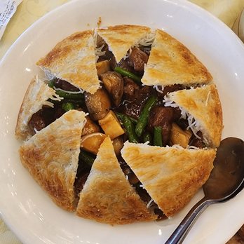 Pearl Bay Restaurant - Pan fried rice noodle with beef and mushroom - Cantonese Near Me - Fremont, California Pearl Bay Restaurant - Pan fried rice noodle with beef and mushroom - Cantonese Near Me - Fremont, California