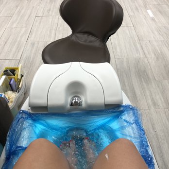 Posh Nail Lounge - Getting a Mani Pedi. They are Busy today. - Nail Salons Near Me - Texas City, Texas