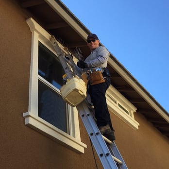 Complete Pigeon Control - Solar Panel Cleaning Near Me - Henderson, Nevada