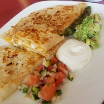 Los 4 Hermanos - Chicken Quesadilla....so good!! - Mexican Near Me - North Brunswick Township, New Jersey