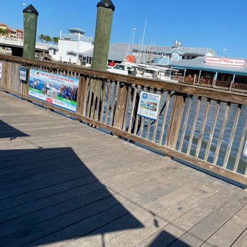 Pinchers - Seafood Near Me - Naples, Florida