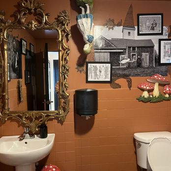 Tony's Flour Shop - The bathroom - Bakeries Near Me - Cromwell, Connecticut Tony's Flour Shop - The bathroom - Bakeries Near Me - Cromwell, Connecticut