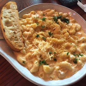Lost Roo - Smoked Salmon Macaroni & Cheese is amazing! - American Near Me - Long Beach, Washington