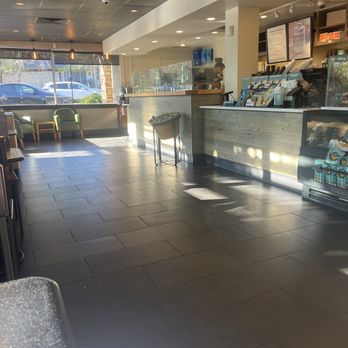 Starbucks - Yes that how quiet it is on Tuesday 5.30pm - Coffee & Tea Near Me - Lafayette, California Starbucks - Yes that how quiet it is on Tuesday 5.30pm - Coffee & Tea Near Me - Lafayette, California