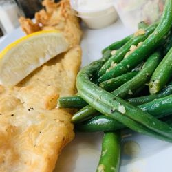 Tavern On The Hill 305 - Fried haddock