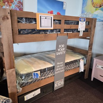 Rooms To Go - Colonial - Furniture Stores Near Me - Orlando, Florida