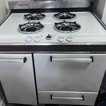 Empire Cleaning & Pro Services - Stove deep cleaning (after photo) - Home Cleaning Near Me - Queens, New York