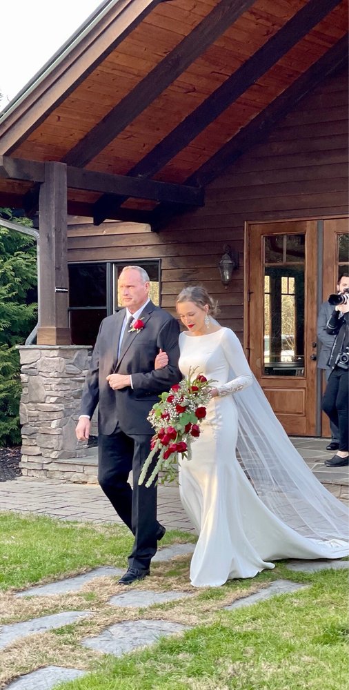 WINONA’S FLOWERS & GIFTS 3177 Pageland Hwy, Lancaster, South Carolina