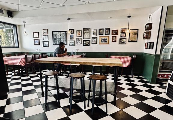 Gatto's Pizza by null