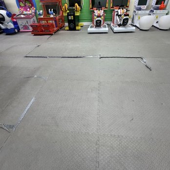 Nana's Wonderland - Jackson Heights - Look at floor and all machines off - Indoor Playcenter Near Me - Jackson Heights, New York Nana's Wonderland - Jackson Heights - Look at floor and all machines off - Indoor Playcenter Near Me - Jackson Heights, New York