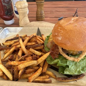The Rackhouse - Burger - American Near Me - The Colony, Texas The Rackhouse - Burger - American Near Me - The Colony, Texas