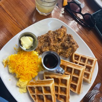 State & Allen - Chicken and waffles - American Near Me - Dallas, Texas