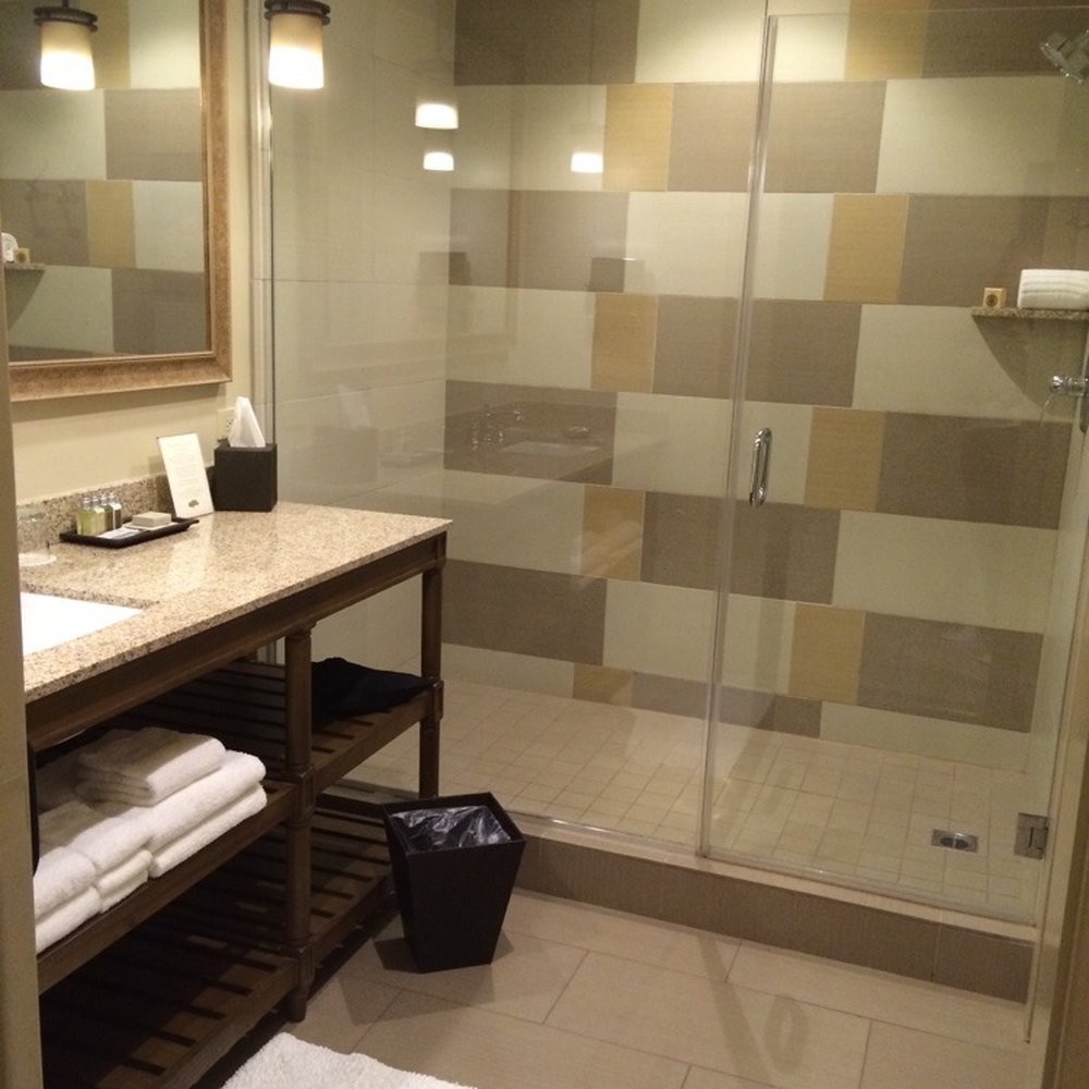 Ponte Vineyard Inn - Bathroom - Hotels Near Me - Temecula, California Ponte Vineyard Inn - Bathroom - Hotels Near Me - Temecula, California