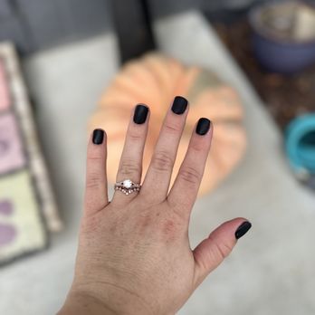 Hawaii Nails - Gel manicure - Nail Salons Near Me - Omaha, Nebraska