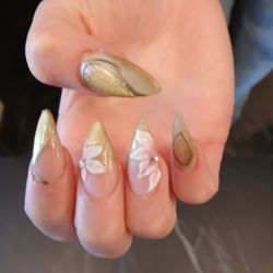 AA Nails & Spa - Fairy Nails for my niece. Tran is so talented and did exactly what we asked for!