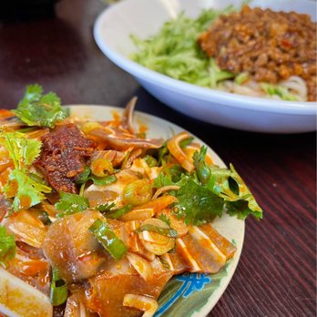 Noodle Pot - Cold meat (simmered pig ears) and Spicy Minced Pork with Noddles - Chinese Near Me - Las Vegas, Nevada