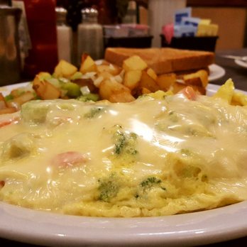 Flo's Coffee Shop - Diners Near Me - El Monte, California