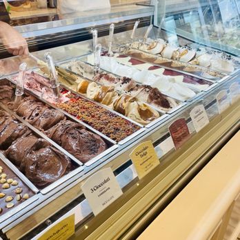 Bacio di Latte - Flavors - Ice Cream & Frozen Yogurt Near Me - Los Angeles, California Bacio di Latte - Flavors - Ice Cream & Frozen Yogurt Near Me - Los Angeles, California