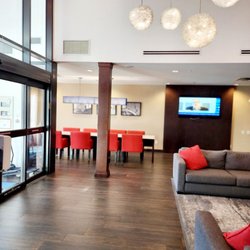 Holiday Inn Express & Suites Riverport Richmond