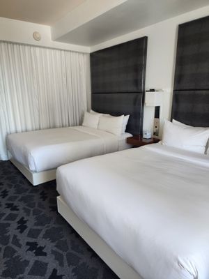 W Dallas by null