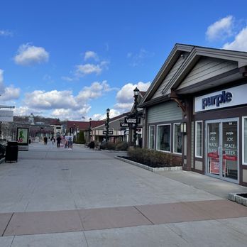 Woodbury Common Premium Outlets - Woodbury common - Shopping Centers Near Me - Central Valley, New York Woodbury Common Premium Outlets - Woodbury common - Shopping Centers Near Me - Central Valley, New York