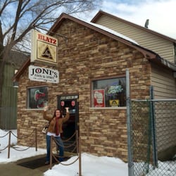 Joni's Food & Spirits