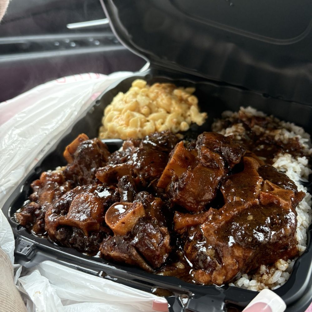 Taste Budds - Oxtail platter - Caribbean Near Me - Capitol Heights, Maryland Taste Budds - Oxtail platter - Caribbean Near Me - Capitol Heights, Maryland