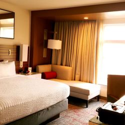 The Point Hotel - King size bed layout.