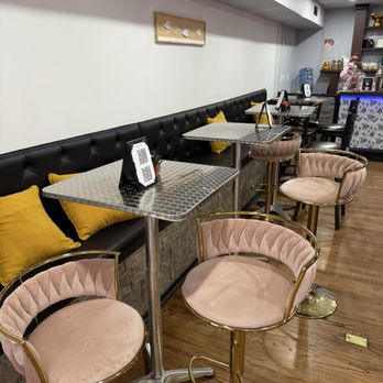 RoiEt Cafe - Cafes Near Me - Hamden, Connecticut