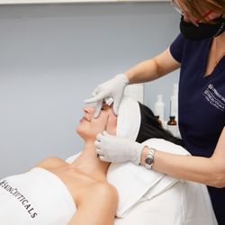 Upper West Spa - Dermaplaning