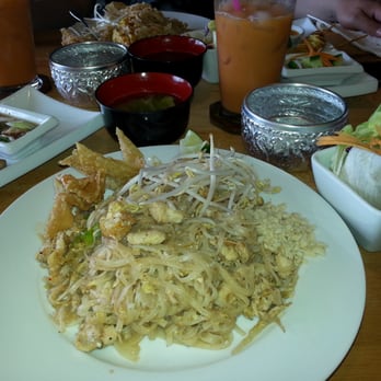 Ma Now Thai Kitchen - Pad Thai - Thai Near Me - Coquitlam, British Columbia