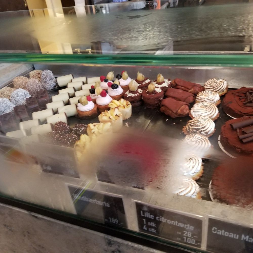 Lagkagehuset - Bakeries Near Me - Copenhagen, 84 Lagkagehuset - Bakeries Near Me - Copenhagen, 84