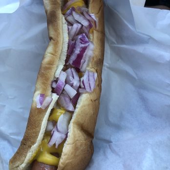 Shoestring - Hot dog $4.65 with customized condiments. :) - American Near Me - Placerville, California
