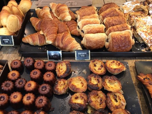 LA BOULANGERIE SAINT-MICHEL by null
